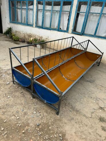 Товары и оборудование для с/х животных: Кормушки для крупного рогатого скота и овец из металлической бочки — 5