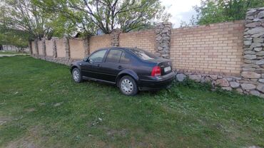 Volkswagen: Volkswagen Jetta: 2001 г., 1.6 л, Механика, Бензин, Седан