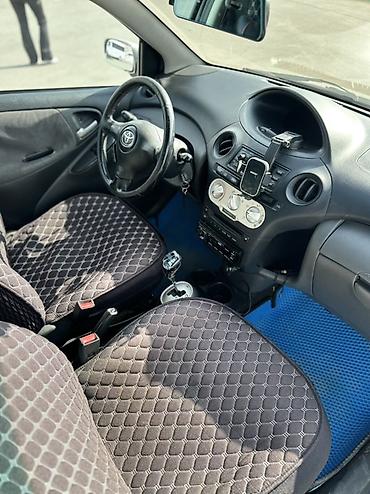 Транспорт: Toyota Vitz: 2003 г., 1 л, Робот, Бензин, Хэтчбэк — 5