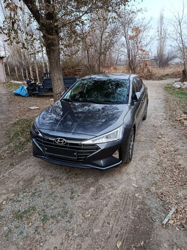 Hyundai: Hyundai Elantra: 2018 г., Автомат, Бензин, Седан — 11