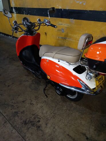 Mopedlər,skuterlər: Super vezyede qiymete razlaşma olar — 1