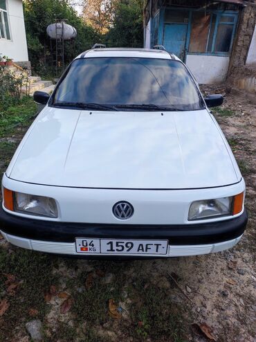 бартер авто: Volkswagen Passat: 1990 г., 1.8 л, Механика, Газ, Универсал