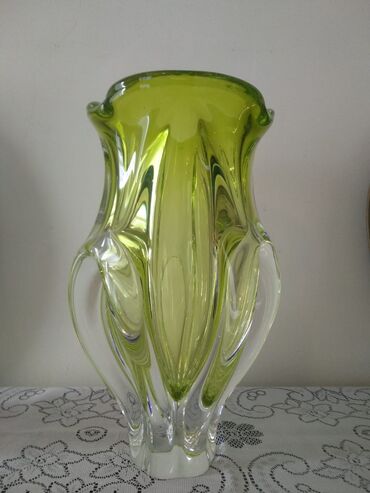 ваза напольная стеклянная высокая без узора: Одна ваза