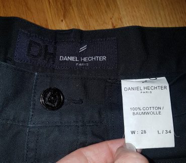 Muška odeća: Daniel Hechter Paris. Muske pantalone, model farmerki, crne boje