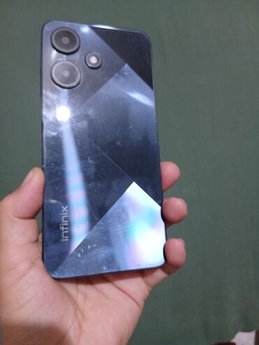 телефон дишовый: Infinix HOT 30i, Б/у, 128 ГБ, цвет - Синий, 2 SIM