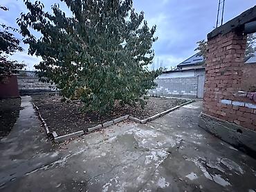 ремонт домов: Продается дом с участком под бизнес в городе Каракол 6.80соток по — 9