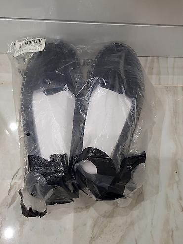 espadril: Qara espadril ayaqqabı.39 razmer.Pəncəli ayaq üçün. - Model: slip-on — 2