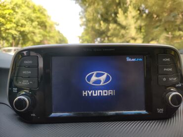 мониторы авто: Продаю монитор от Hyundai Kia оргинал. иеется car play, android auto