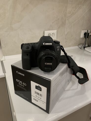 Фотоаппараты: Продаю новый Canon 6D mark II В комплекте: Оригинальная батарея
