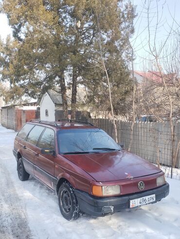 Volkswagen: Volkswagen Passat: 1992 г., 1.8 л, Механика, Бензин, Универсал