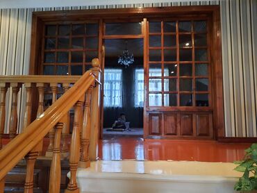 Həyət evləri və villaların satışı: 7 otaqlı, 450 kv. m, Orta təmir — 4