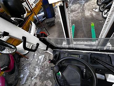 Погрузчики: Погрузчик, 2009 г. — 7