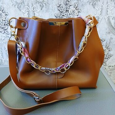 женские спортивные сумки: Trendyoldan vurulub istifadə olunmayıb təzədir. 15 Azn e alınıb