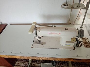 Электроника: Продается швейная машинка производственная рабочая прошу 15000с