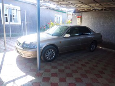 tayota краун: Toyota Camry: 2001 г., 2.2 л, Механика, Бензин, Седан