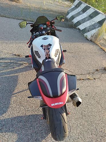 Мотоциклы: Спортбайк Suzuki, 1000 куб. см, Бензин, Взрослый, Б/у — 8