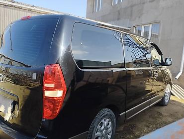 Hyundai: Hyundai H-1 (Grand Starex): 2008 г., 2.5 л, Механика, Дизель, Минивэн — 4