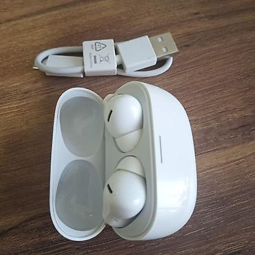 redmi airdots s: Redmi TWS simsiz qulaqlıq - Rəng: ağ - Dizayn: kompakt şarj qutusu və — 3