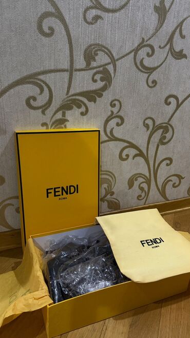 Çəkmələr: Fendi Roma qadın çəkmələri - Model: Nazik dabanlı, sivri burunlu — 7