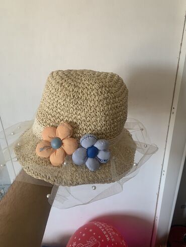 Baş geyimləri: Uşağ üçün şlyapalar . Satışları 15 azn olub və hal hazırda 5 AZN. Maya — 4