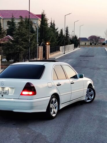 Mercedes-Benz: Mercedes-Benz C‑Class (W202) sedan - Rəng: ağ, 4 qapı - Kuzov — 8