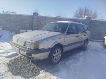 Volkswagen: Volkswagen Passat: 1988 г., 1.8 л, Механика, Газ, Универсал