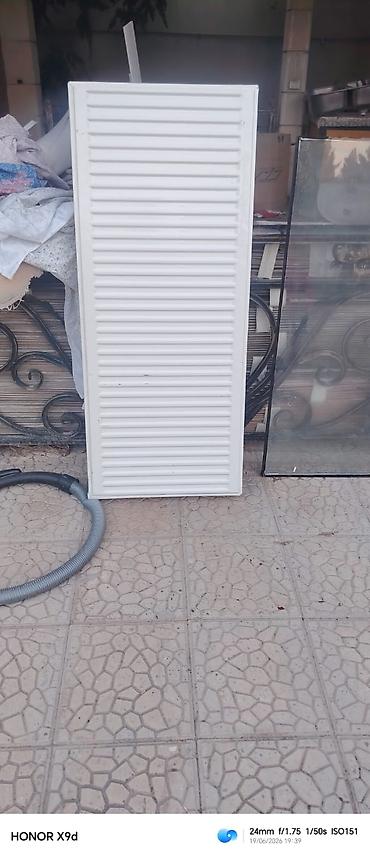 Radiyatır satılır dord eded biri 1.20 ikisi 1 metir biride 60 lalafo.az -da Radiyatır satılır dord eded biri 1.20 ikisi 1 metir biride 60
