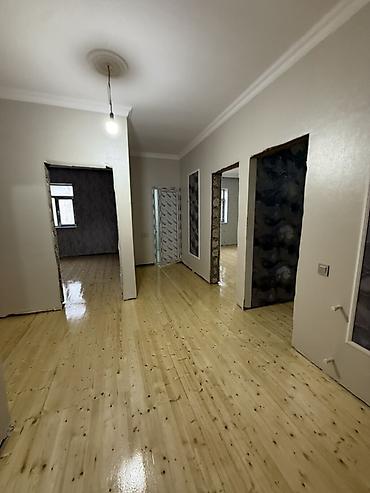 Həyət evi alıram: Satılık 3otaqlı həyət evi - Planlaşma: geniş dəhliz, 2yataq otağı, 1 — 1