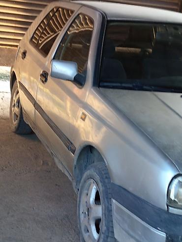 2 9 тди: Volkswagen Golf: 1992 г., 1.8 л, Кол менен иштөөчү, Бензин, Хетчбек — 10