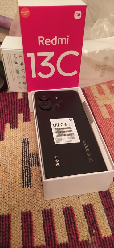 телефон fly fs518 cirrus 13: Xiaomi 13, цвет - Черный