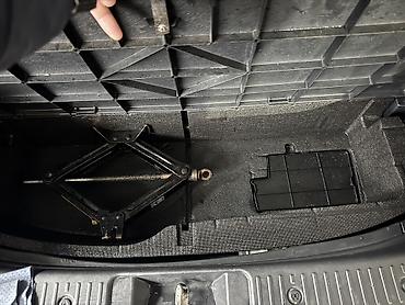 Toyota: Toyota ist: 2003 г., Автомат, Бензин, Хэтчбэк — 7