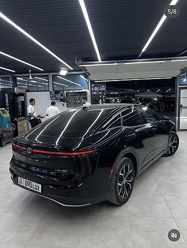 краун гибрид: Toyota Crown: 2024 г., 2.5 л, Автомат, Гибрид, Фастбек — 2