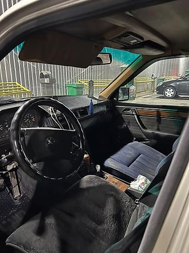 mercedes e200: Mercedes-Benz W124: 1997 г., 2.2 л, Механика, Бензин, Седан — 10