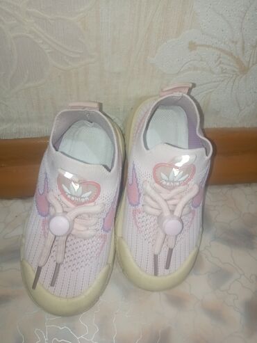 Детская обувь: ✨Всё за 500 сом!!! Ботинок на флисе 25 размера, подходит на 24 — 8