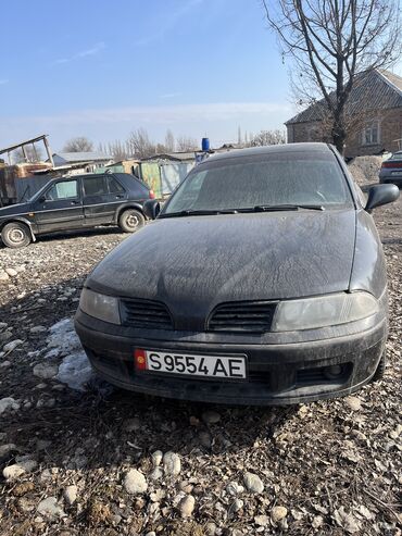 Mitsubishi: Mitsubishi Carisma: 2003 г., 1.6 л, Механика, Бензин, Седан