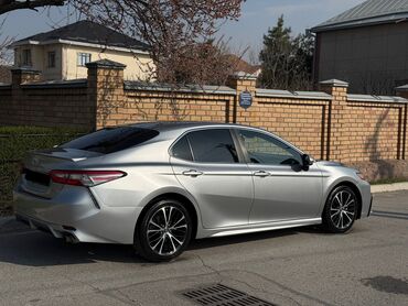 Toyota: Toyota Camry: 2018 г., 2.5 л, Автомат, Бензин, Седан