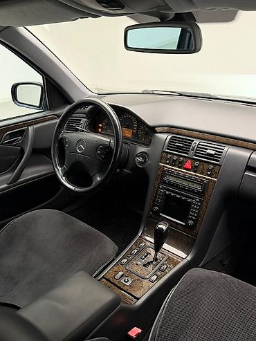 x class: Mercedes-Benz E-Class: 2000 г., 4.3 л, Автомат, Бензин, Седан — 7