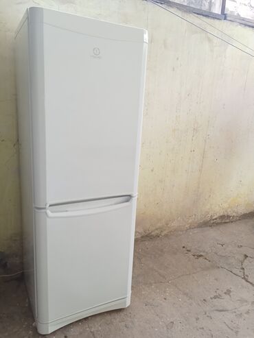 Mətbəx üçün digər texnika: 2 qapılı Indesit Soyuducu Satılır, rəng - Ağ