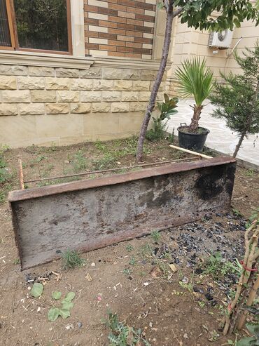 Бочки: Həyət üçün metal manqal. Sağlam konstruksiya istənilən ərazidə rahat