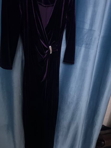 длинное вечерние платье: Вечернее платье, Длинная модель, Бархат, С рукавами, S (EU 36), M (EU 38)