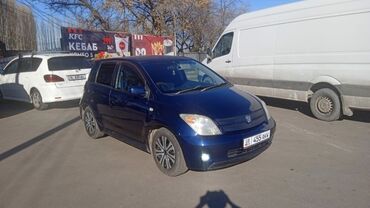 Toyota: Toyota ist: 2002 г., 1.5 л, Автомат, Бензин, Хэтчбэк