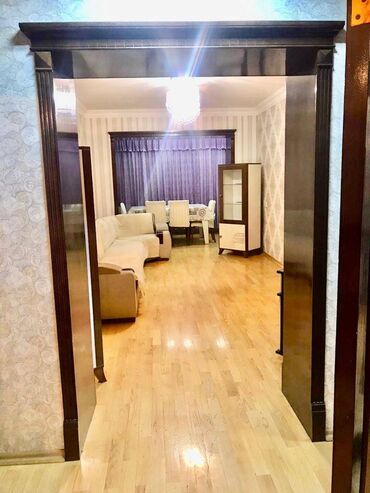 Uzunmüddətli kirayə mənzillər: Elmlər metrosunun yaxınlığında 6 mertebeli binanın 5-ci mərtəbəsində — 9