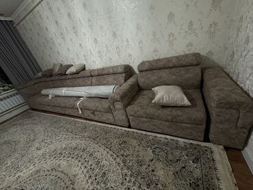 мебель стол и стулья: Модульный диван, Б/у, Велюр