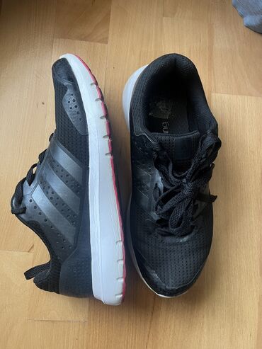женские бот: Adidas, Размер: 38, цвет - Черный, Б/у