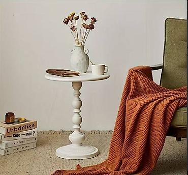 Stilski klub stolovi: Elegantni okrugli pomoćni sto - Dizajn: klasična okrugla ploča sa — 10