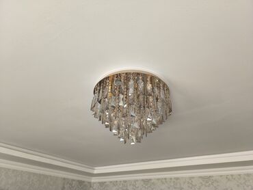 ikinci əl lüstürlər: Çılçıraq, 10 və daha çox lampa, Metal