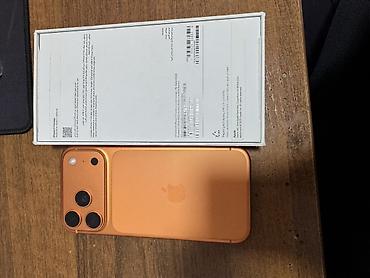 IPhone 17 Pro Max, оранжевый цвет корпуса. Объём памяти 1,02 ТБ
