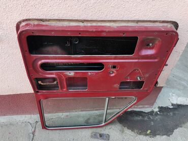 Auto delovi: Vrata desna Lada 2121 Niva. U crvenoj boji. Polovna, zdrava. Skinuta — 11