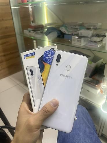 Samsung Galaxy A30 (белый) - Экран 6.4", Super AMOLED, Infinity-U at lalafo.kg Samsung Galaxy A30 (белый) - Экран 6.4", Super AMOLED, Infinity-U