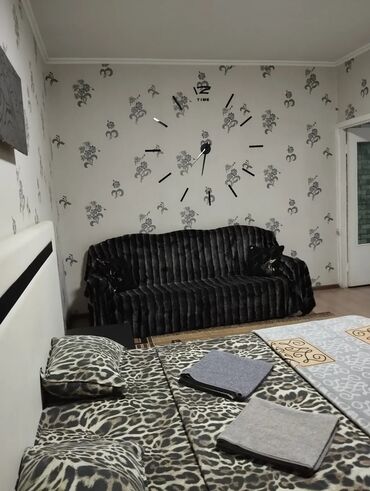 Посуточная аренда квартир: 1 комната, Постельное белье, Кондиционер, Парковка — 6